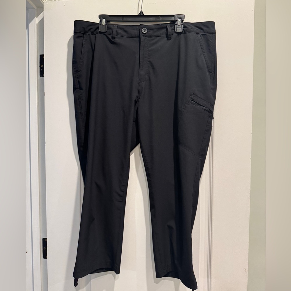 Eddie Bauer Black Capri Pants with adjustable length